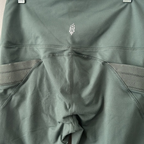 Free people movement cropped leggings - Picture 7 of 7